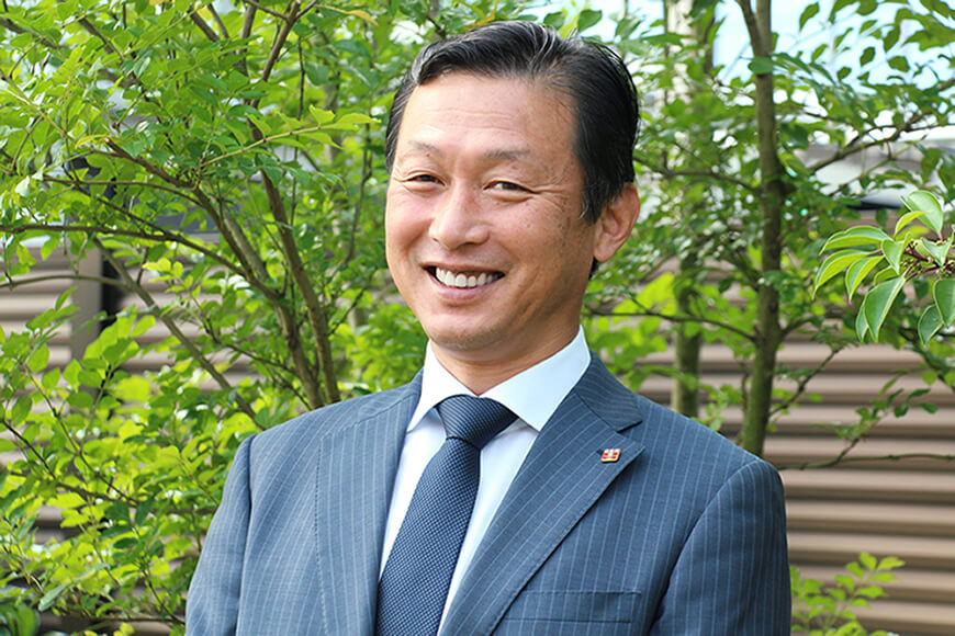 代表取締役　伊川辰茂